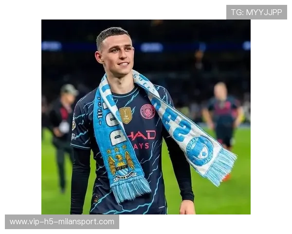 曼城短传渗透制造角度,福登挑射精彩得分